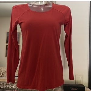 Lululemon, long sleeve top EUC
